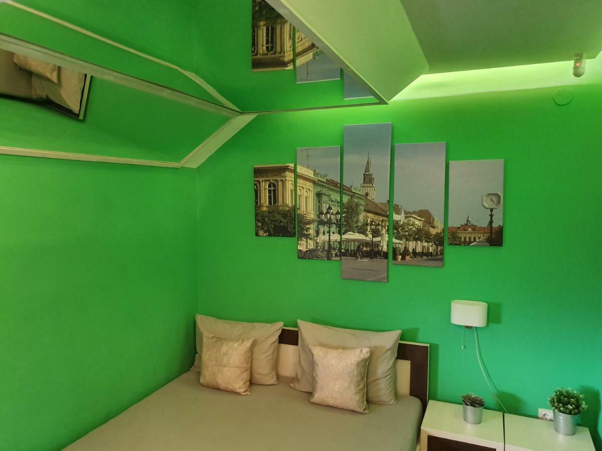 Oldbrick Pub Hotel Sombor Exterior photo